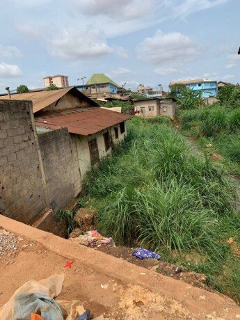 terrain-commercial-unique-big-0